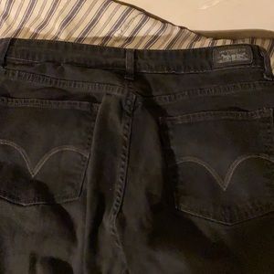 vintage black mod rose skinny Levi jeans, worn rarely once or twice/ size 14W